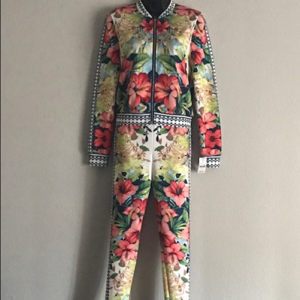 Zip up jogging suit